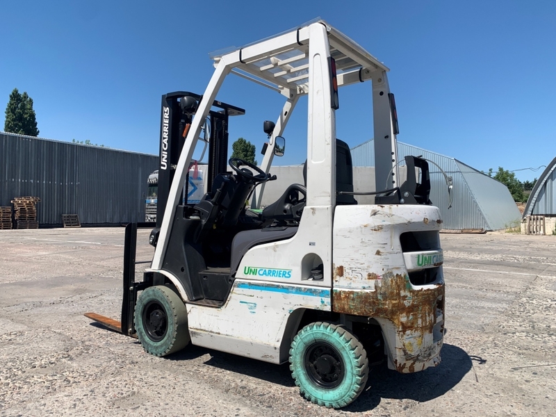 Вилковий автонавантажувач Nissan на 1.5 тонни на немаркiй гумі.  Модель P1F1A15D - <ro>Изображение</ro><ru>Изображение</ru> #3, <ru>Объявление</ru> #1744901