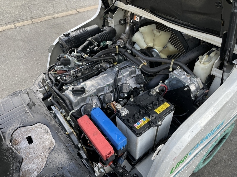 Вилковий автонавантажувач Nissan на 1.5 тонни на немаркiй гумі.  Модель P1F1A15D - <ro>Изображение</ro><ru>Изображение</ru> #8, <ru>Объявление</ru> #1744901