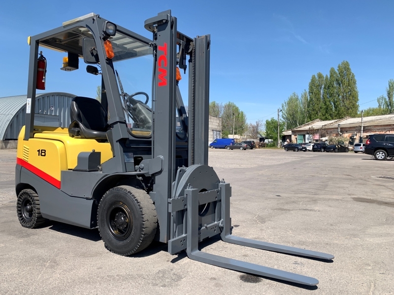 Вилковий дизельний автонавантажувач TCM (Nissan) з ротатором, з кабiною та пічко - <ro>Изображение</ro><ru>Изображение</ru> #5, <ru>Объявление</ru> #1749032