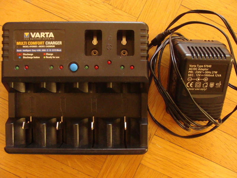 Зарядне Varta 57040 для акумуляторів NiMh/NiCd АА, ААА, С, D, R22 крона - <ro>Изображение</ro><ru>Изображение</ru> #1, <ru>Объявление</ru> #1753480